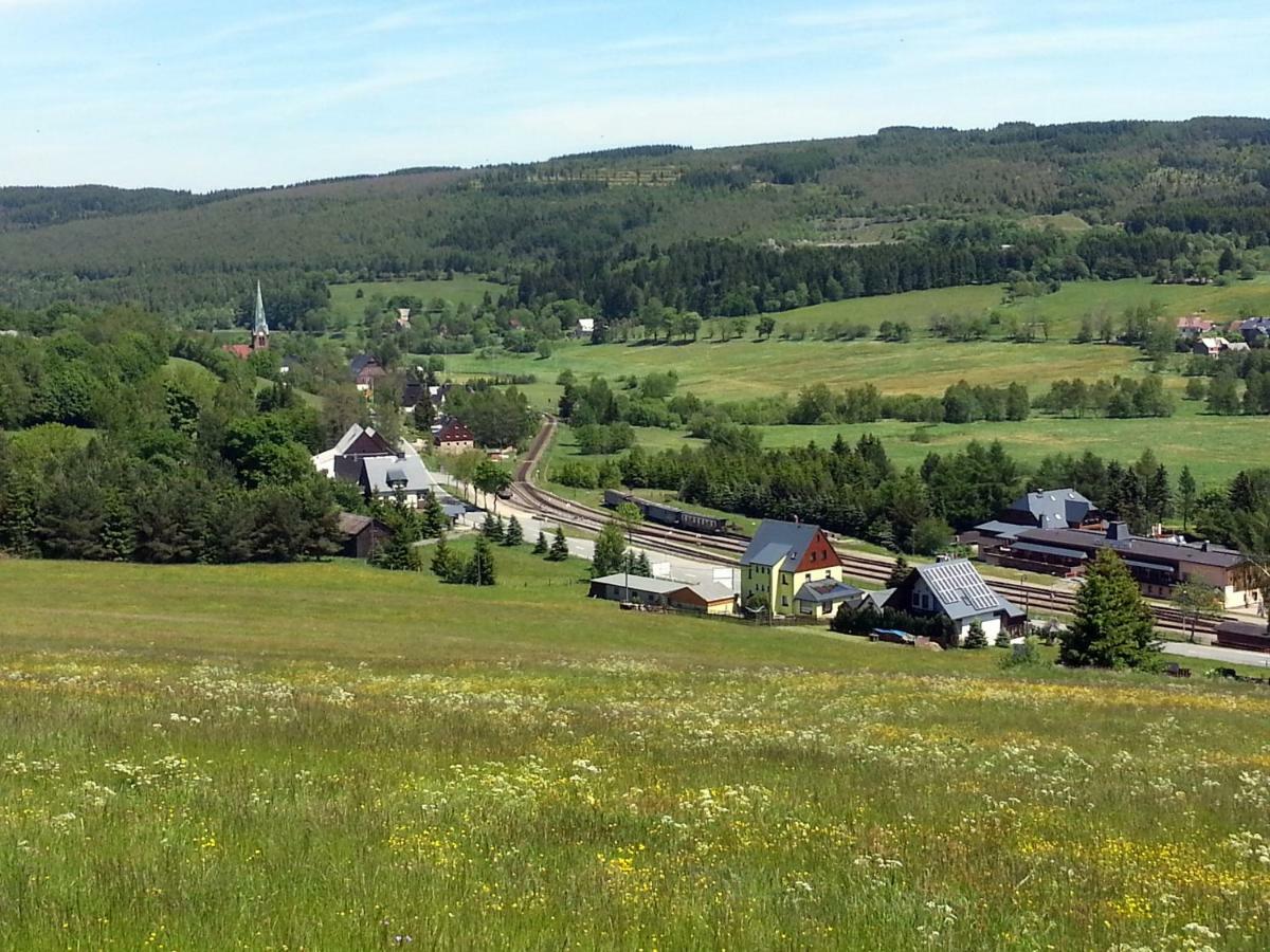 Ferienwohnungen "Am Schloessel" Oberwiesenthal Bagian luar foto